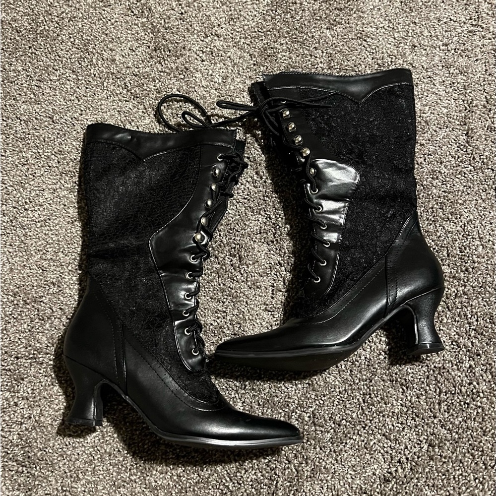 Ellie Black Lace-Up Women's Boots